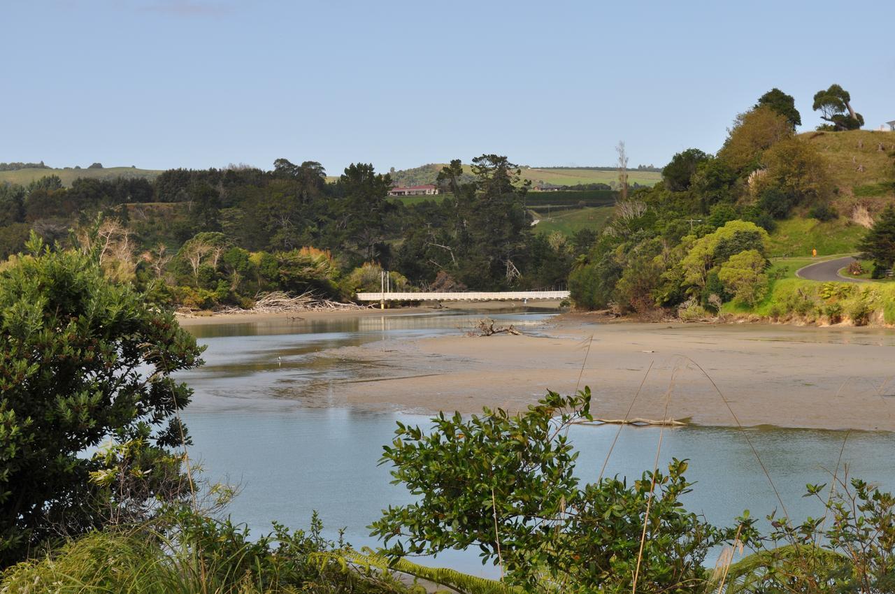 Urenui Beach Camp エクステリア 写真