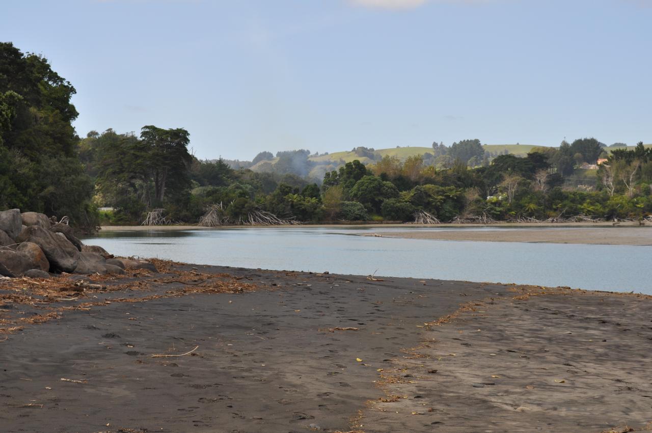 Urenui Beach Camp エクステリア 写真